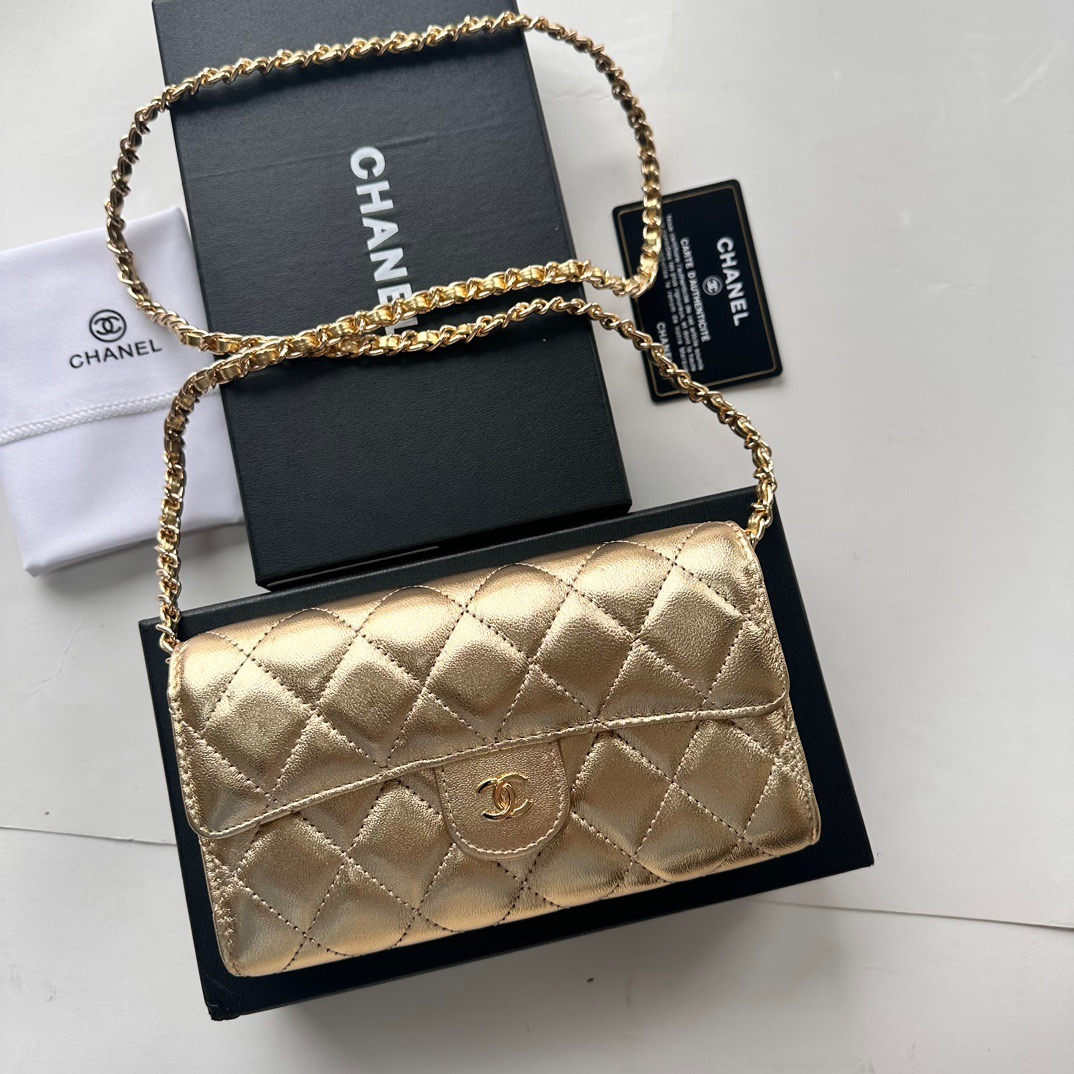CHANEL-Lattice Caviar Cowhide Bag