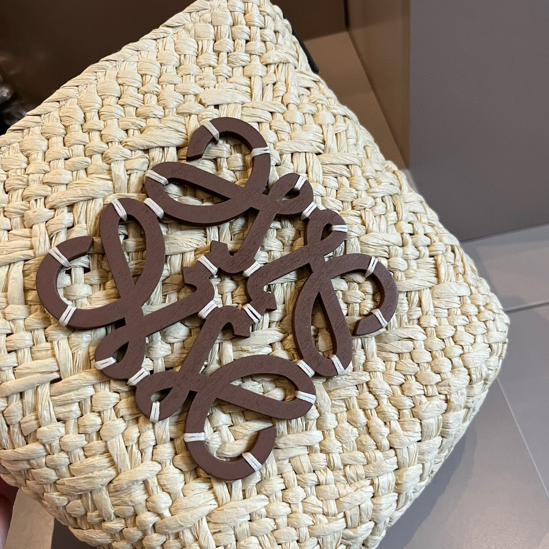 LOEWE-Summer Straw Bags