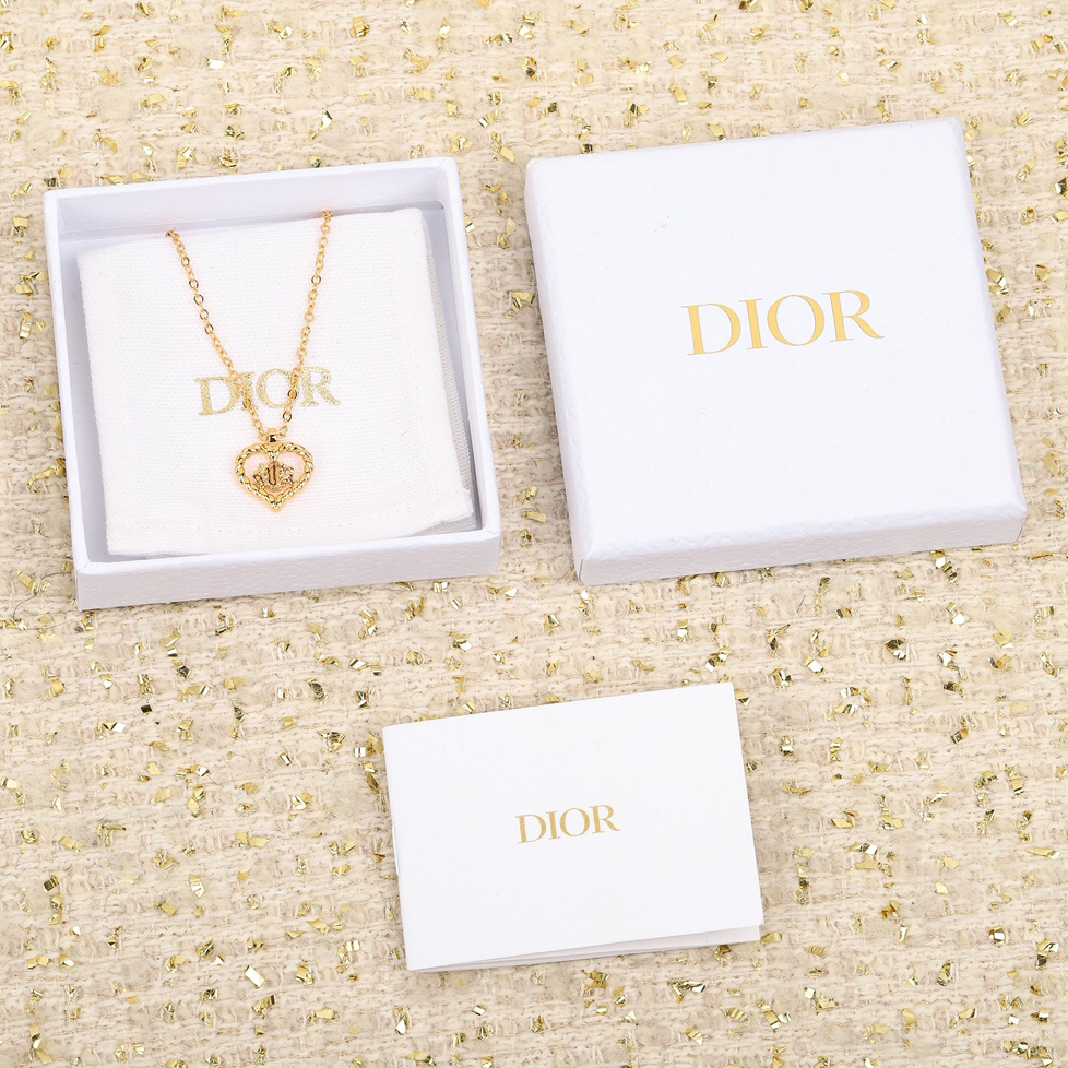 DIOR - Love Pendant Necklace