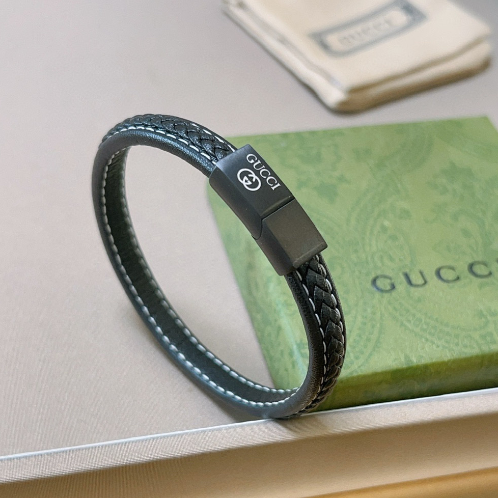 GUCCI - Head Layer Cowhide Wristband Strap