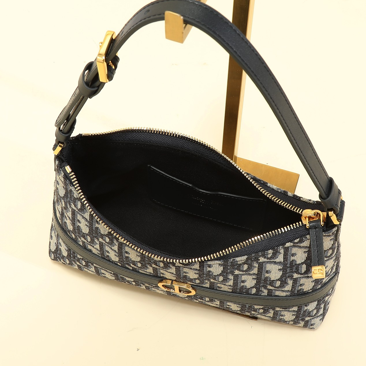 DIOR - 30 Montaigne Fabric and Cowhide Leather Dumpling Bag Handbag