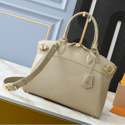 LV-One Shoulder Cowhide Tote Bag