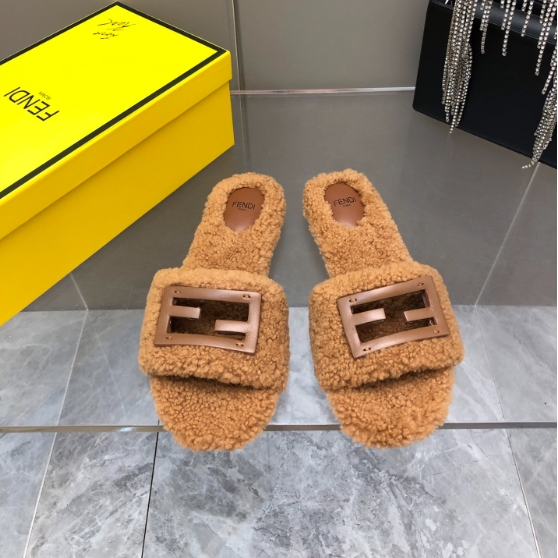 Fendi-Sheep Curly Hair Slippers