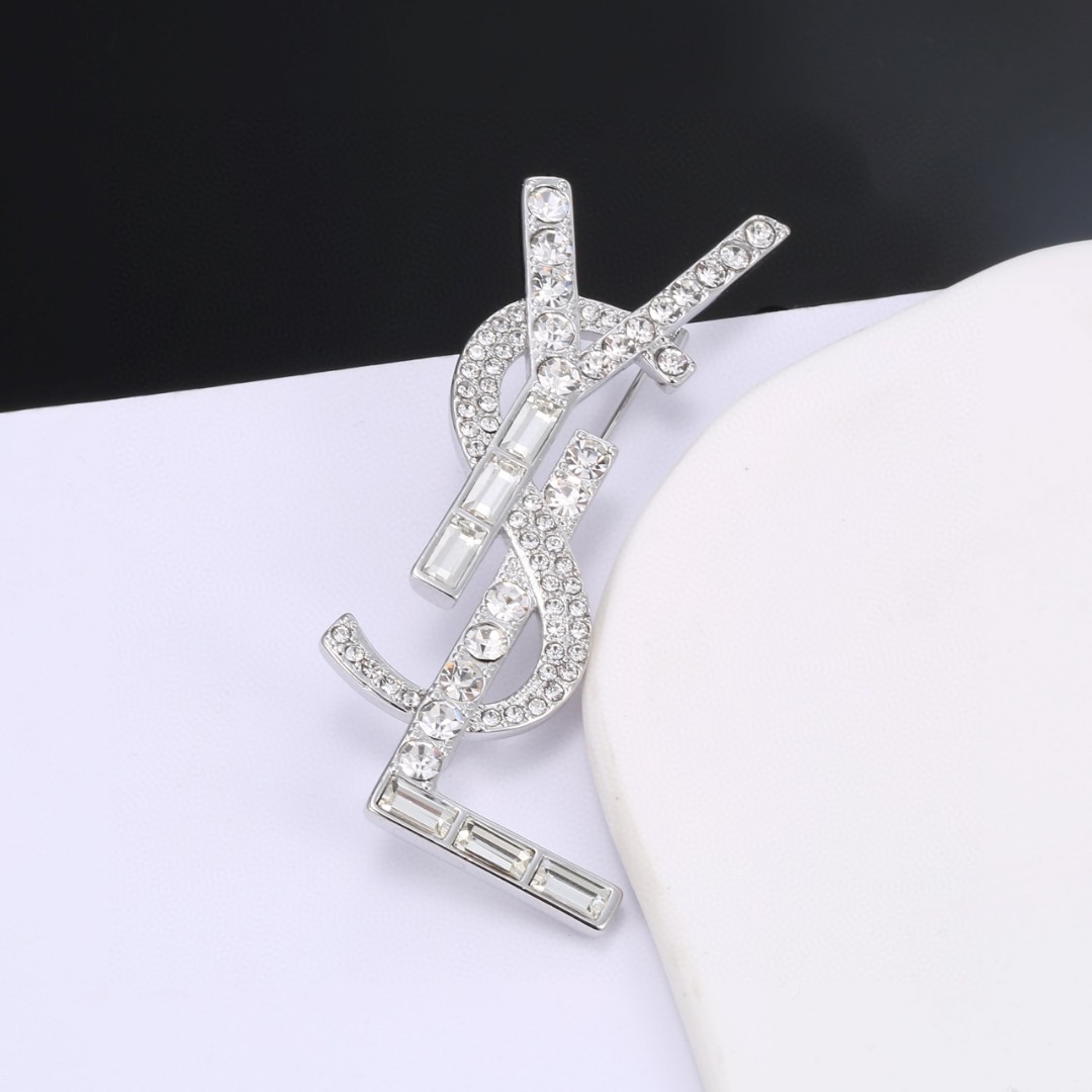 YSL-Diamond studded letter brooch
