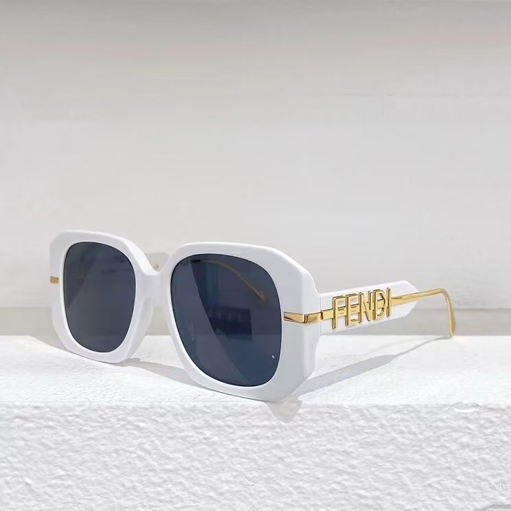 FENDI - Square Sunglasses