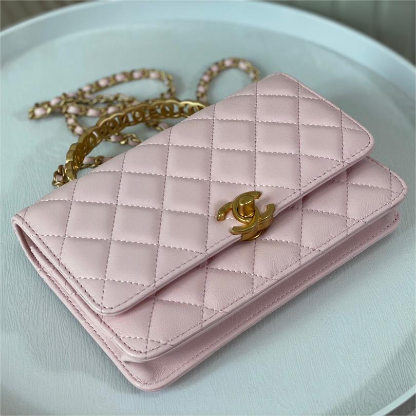 Chanel-Mini pink hood bag with handle