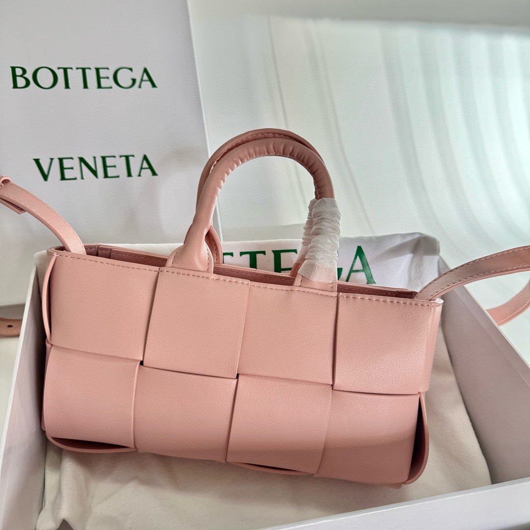 BV-Mini East West Arco Tote