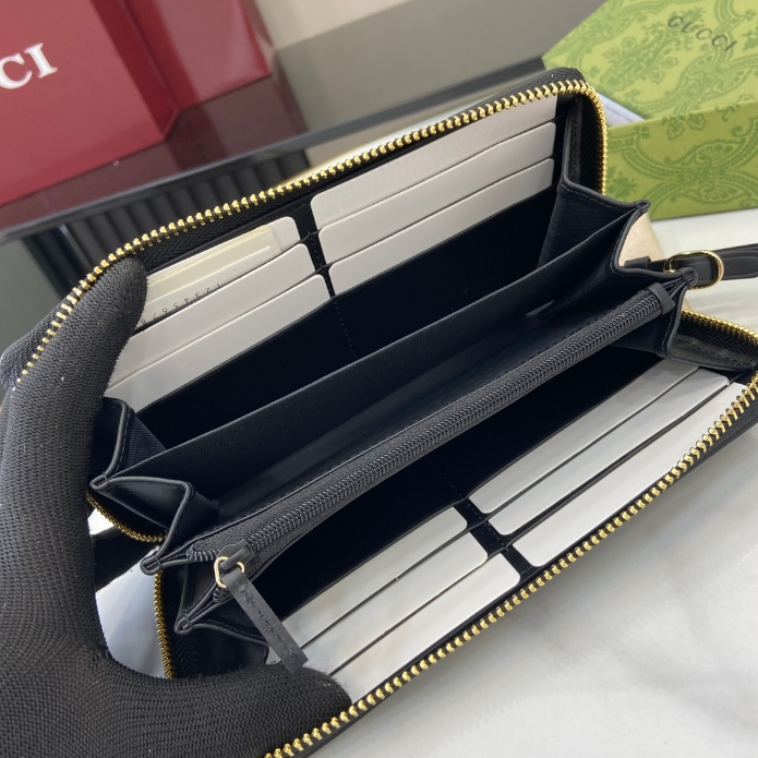 Gucci-Emblem Mini Wallet