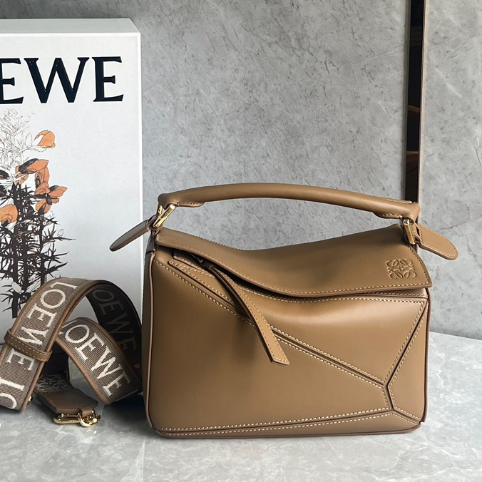 LOEWE-Puzzle Lychee Peel Family