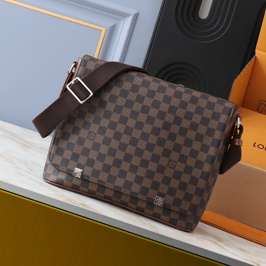 LV-Classic Checkered Postman Bag