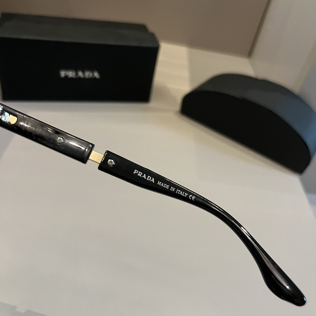 Prada-HD Polarized Sunglasses