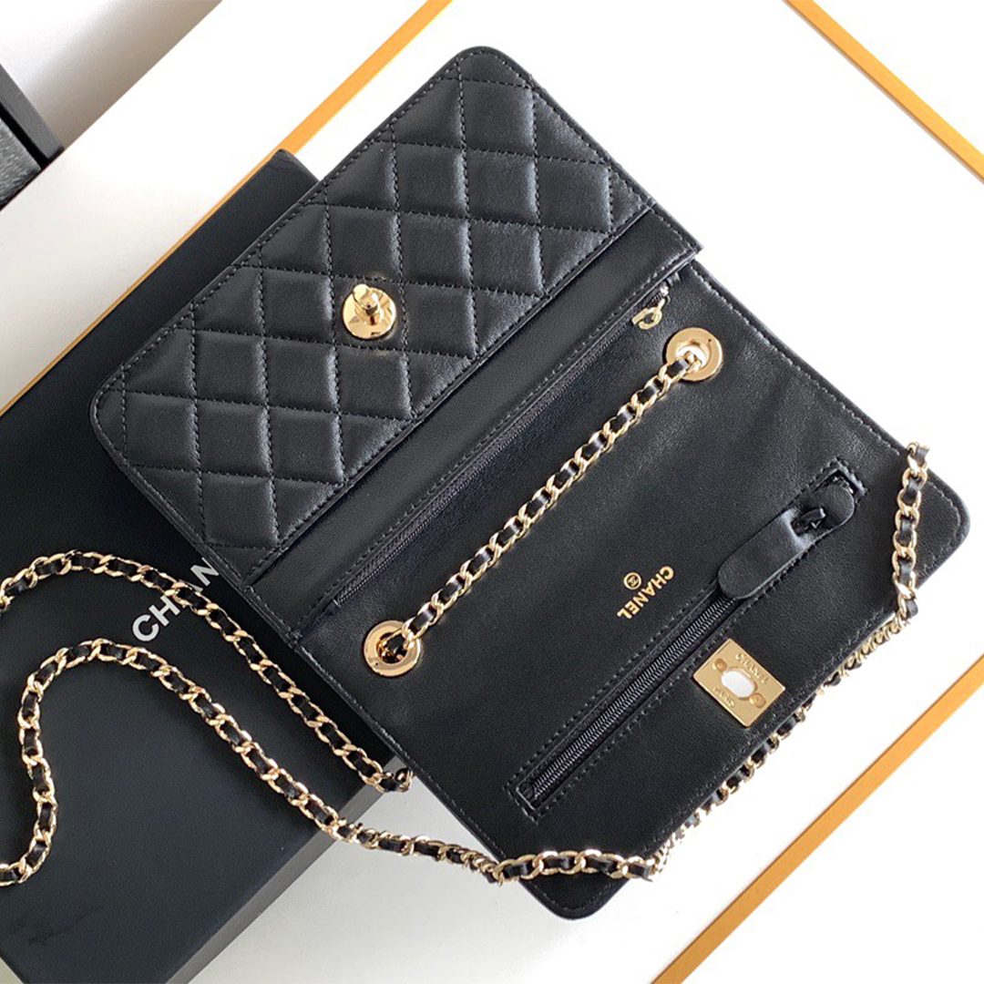 Chanel-Sheepskin Pouch