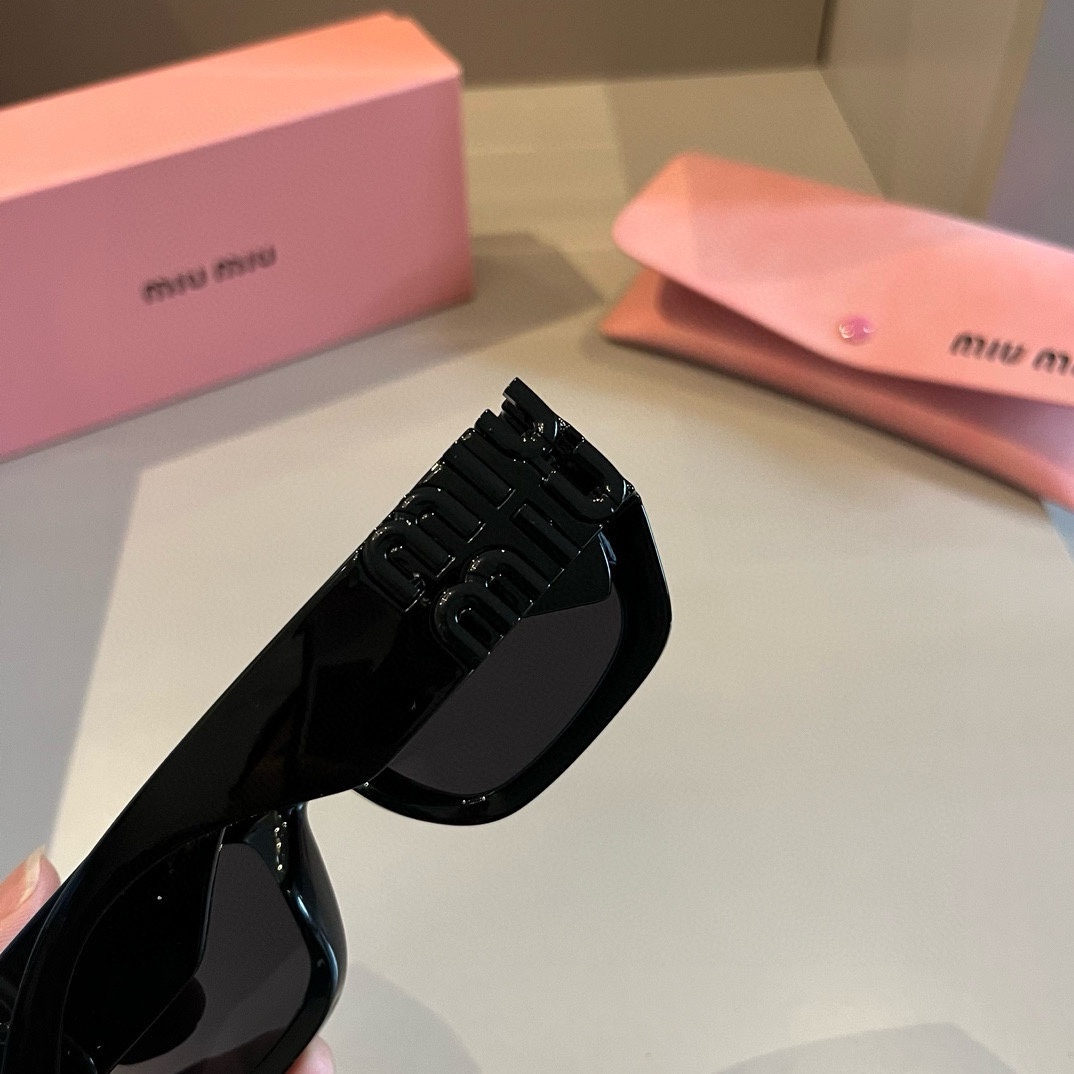 MiuMiu-2024 premium round frame all black women's sunglasses