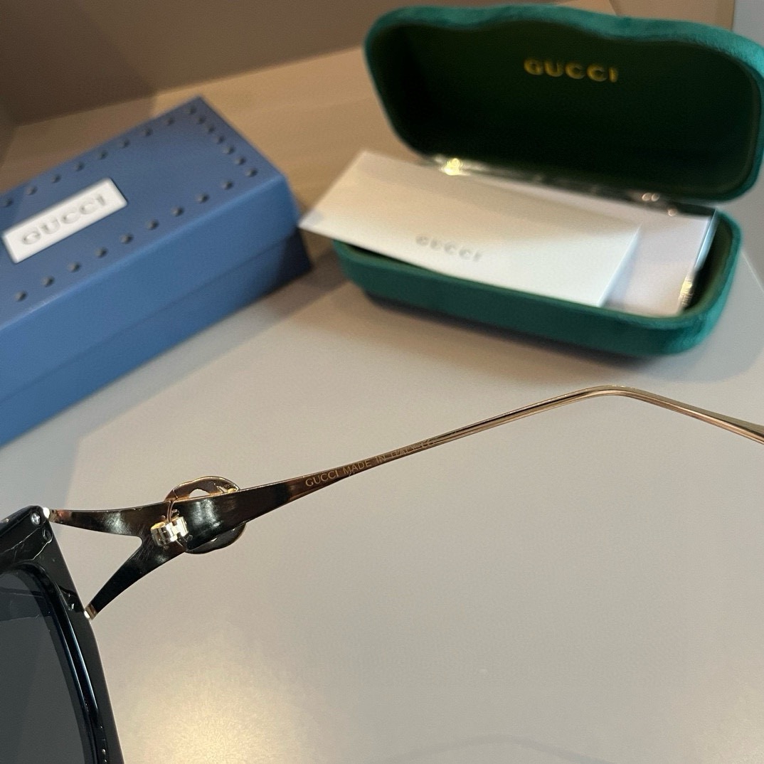 Gucci-Women's Small Round Frame Design Trendy Sunglasses