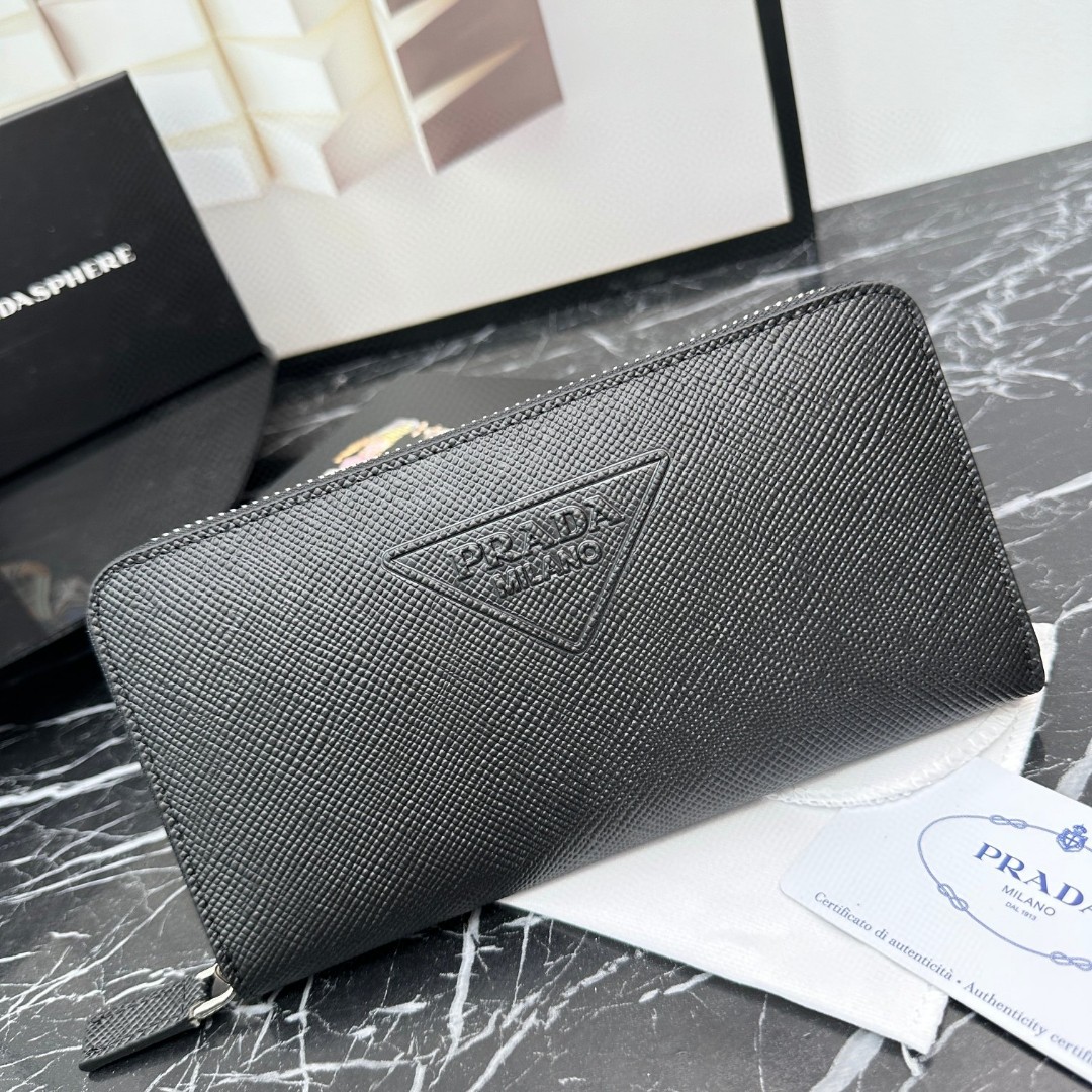 Prada-Safiano leather zipper bag wallet