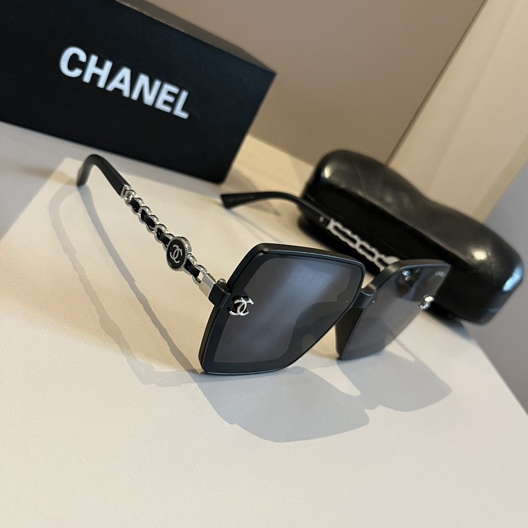 Chanel-New large frame Sunglasses