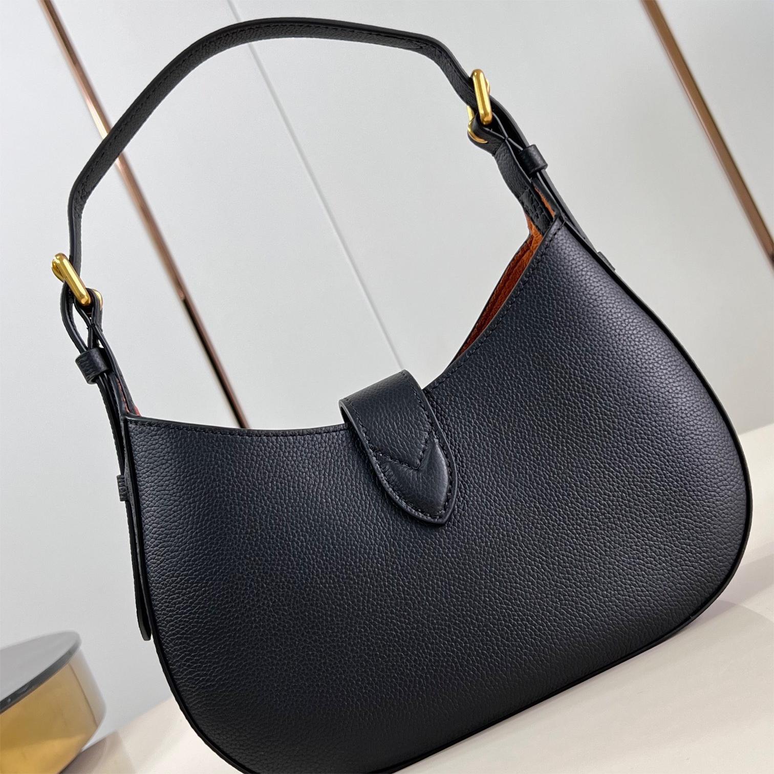 LV-Low key shoulder bag