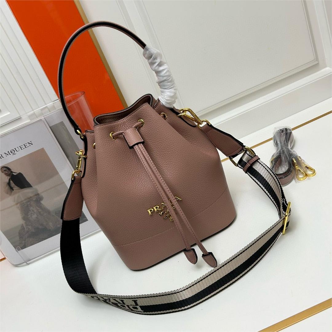 Prada-Calfskin lychee pattern