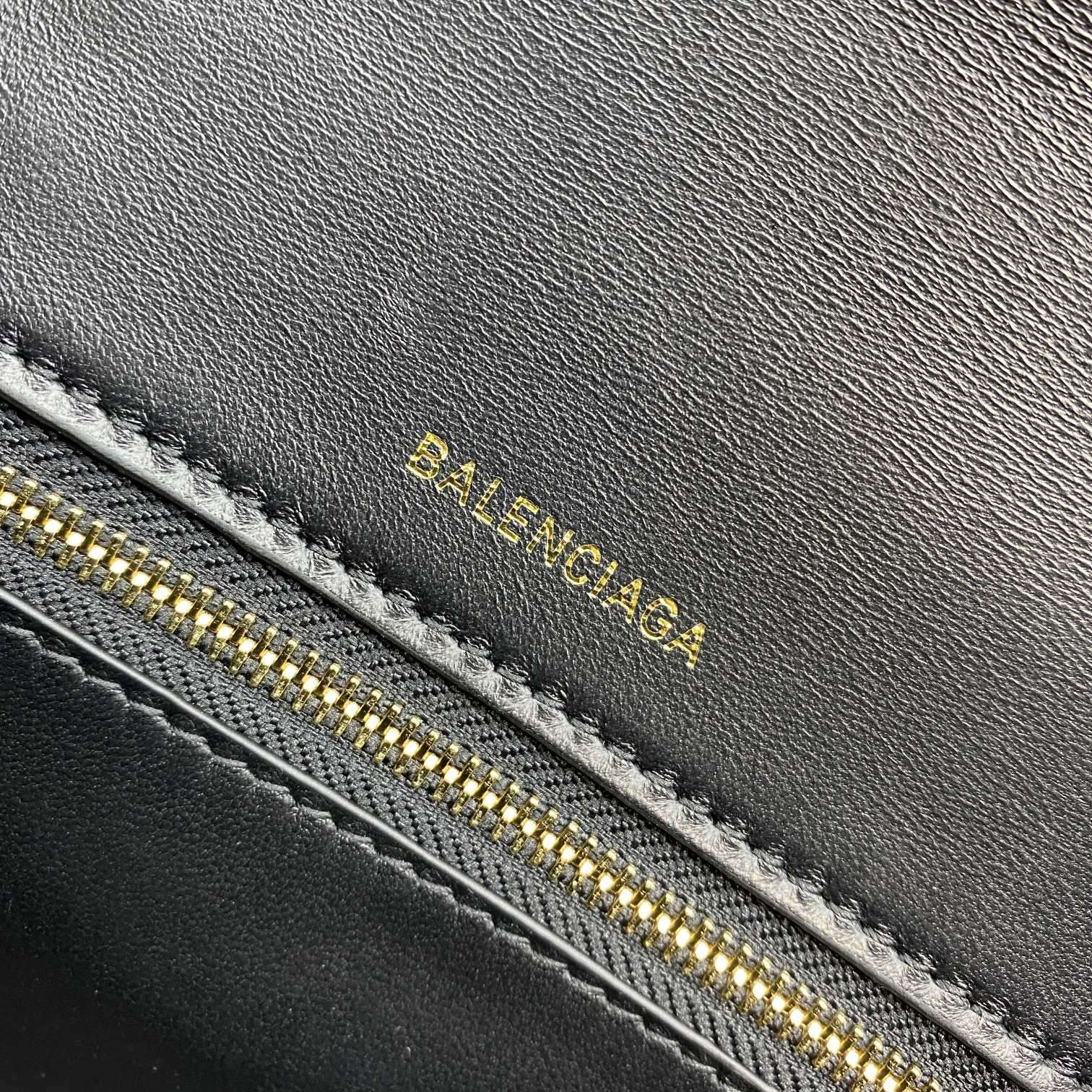 Balenciaga-Hourglass Hourglass Bag