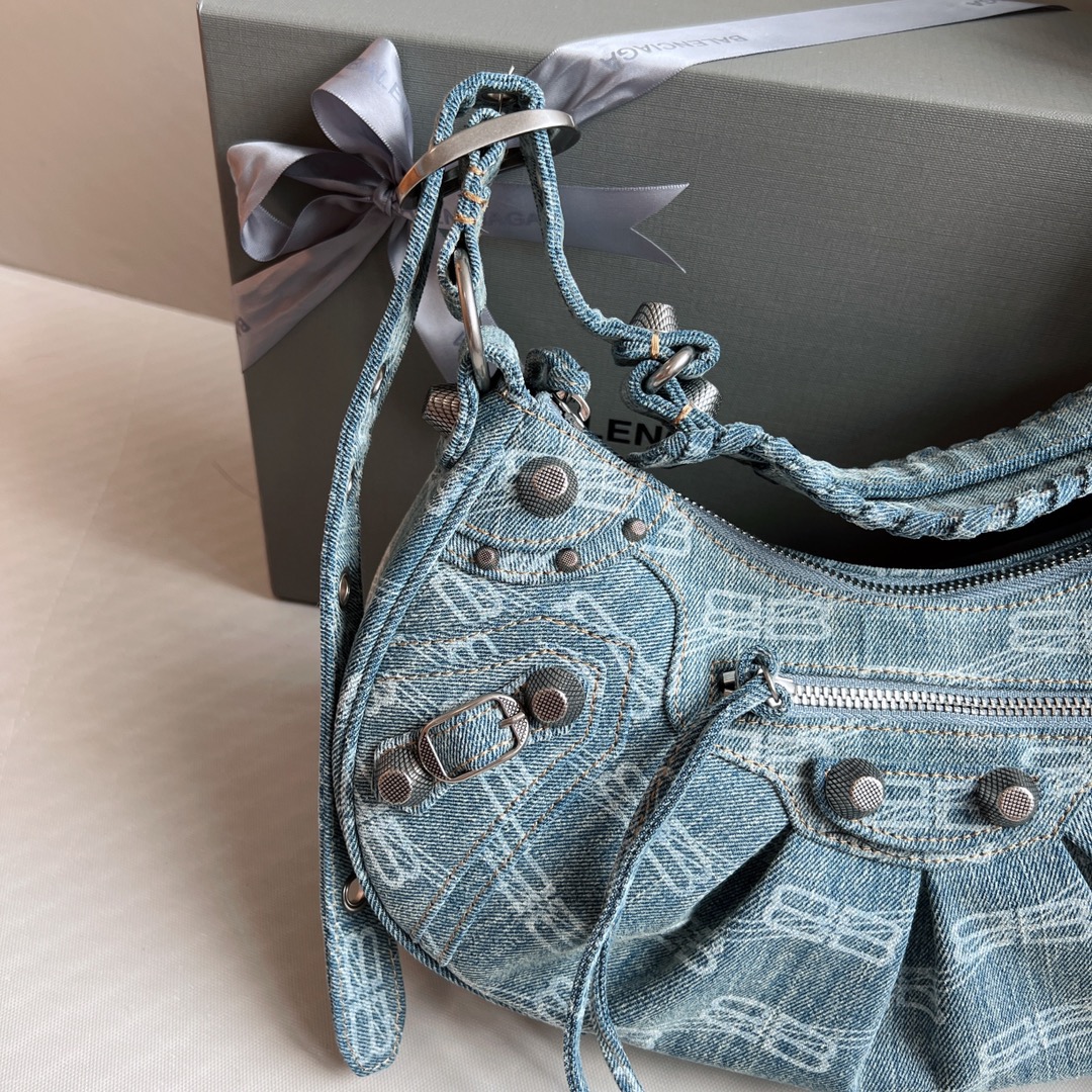 Balenciaga-Dumpling bun denim print blue