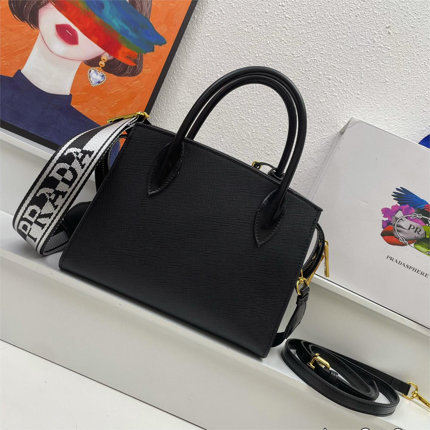 Prada-Safiano Zipper Killer Bag