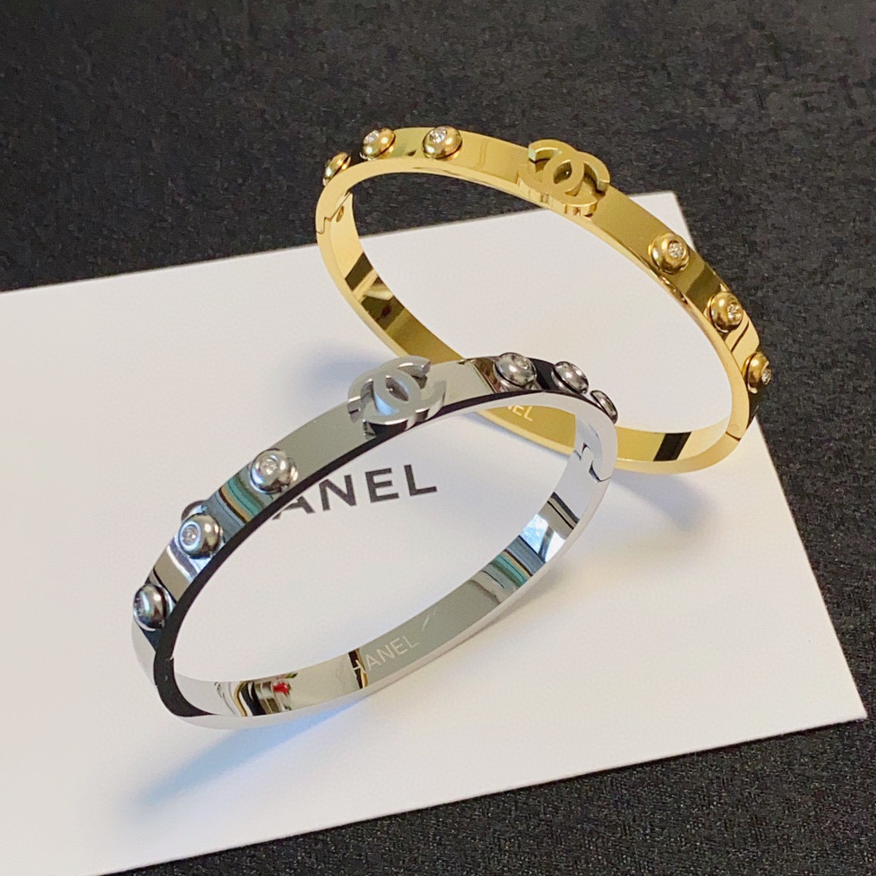 Chanel - Six Sparkling Diamond Bracelets