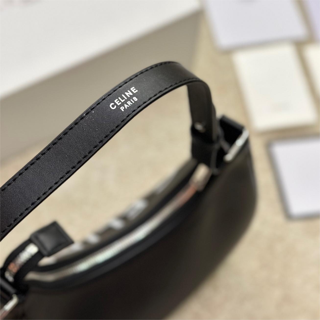 Celine-Ava armpit bag