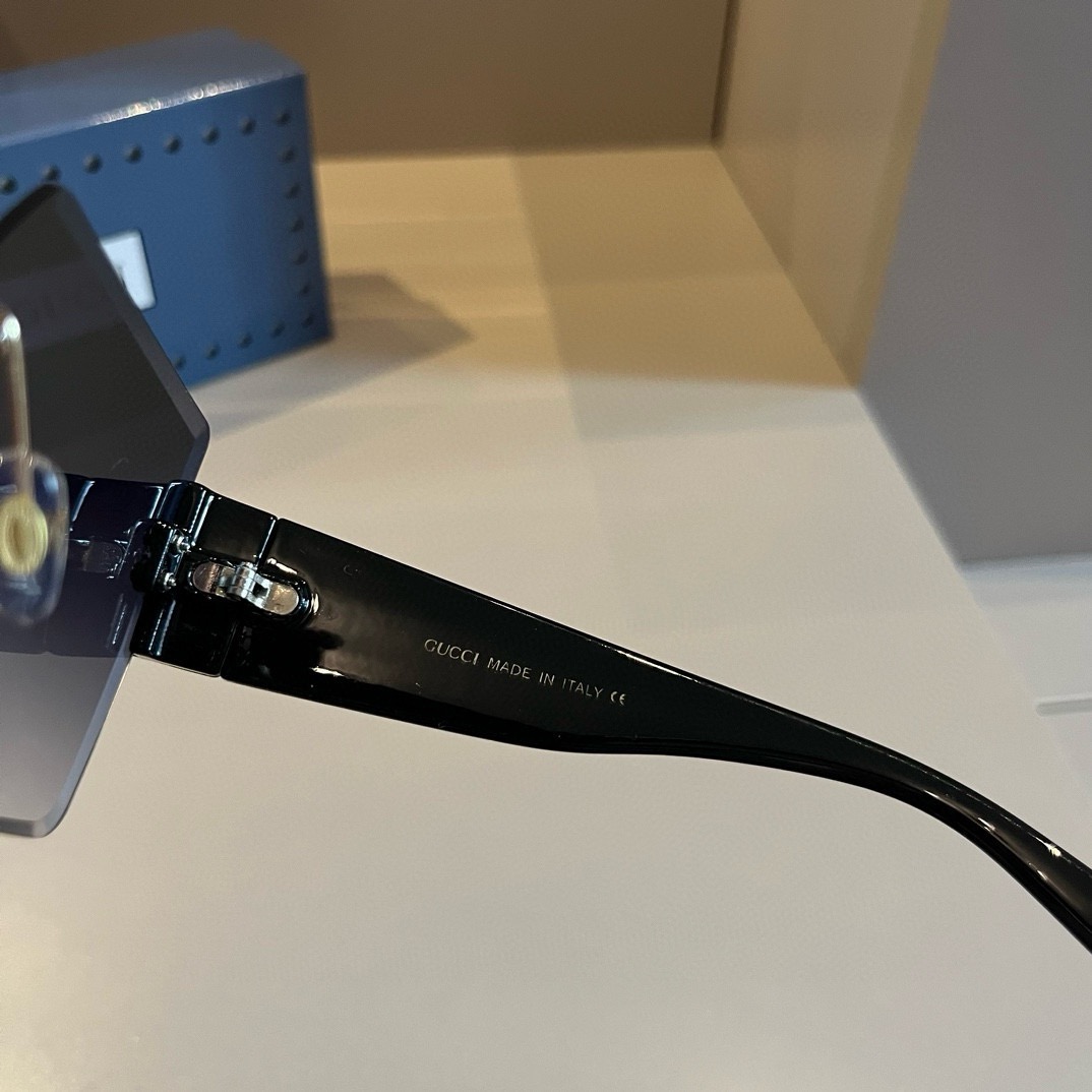 Gucci-unisex large boxy fashion sunglasses