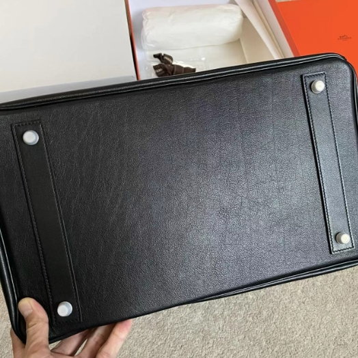 Hermes-Evergain Leather Black Silver Button Rock Bag