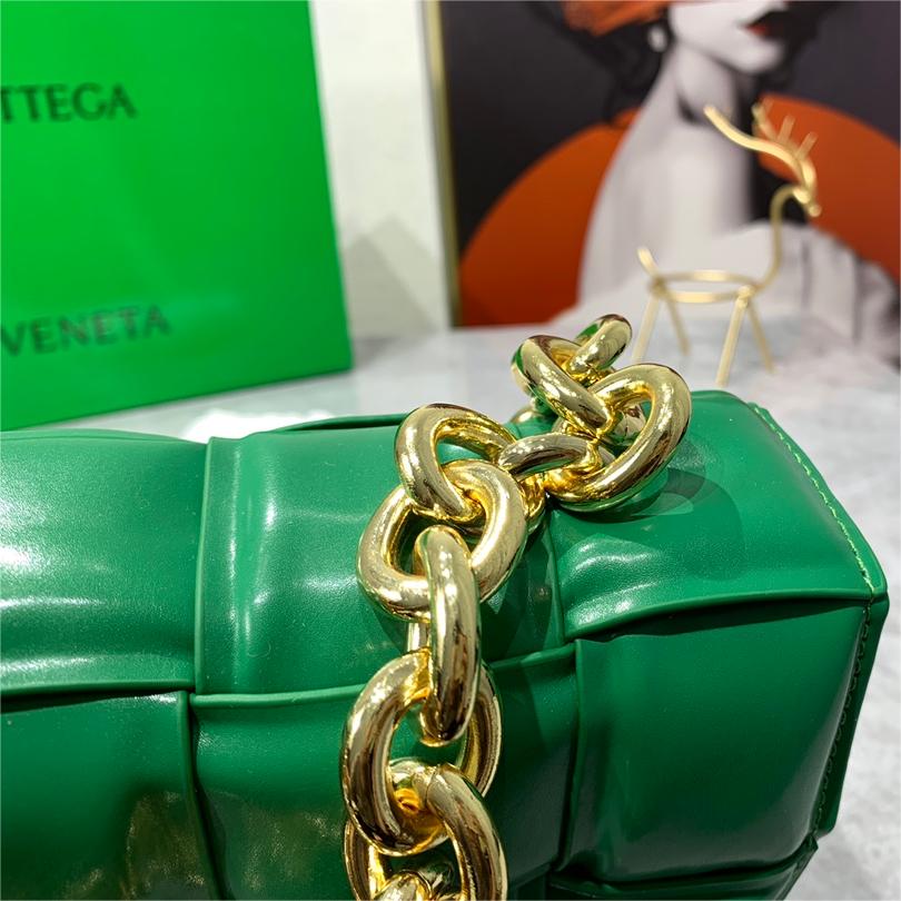 BV-Padded cassette chain pillow bag