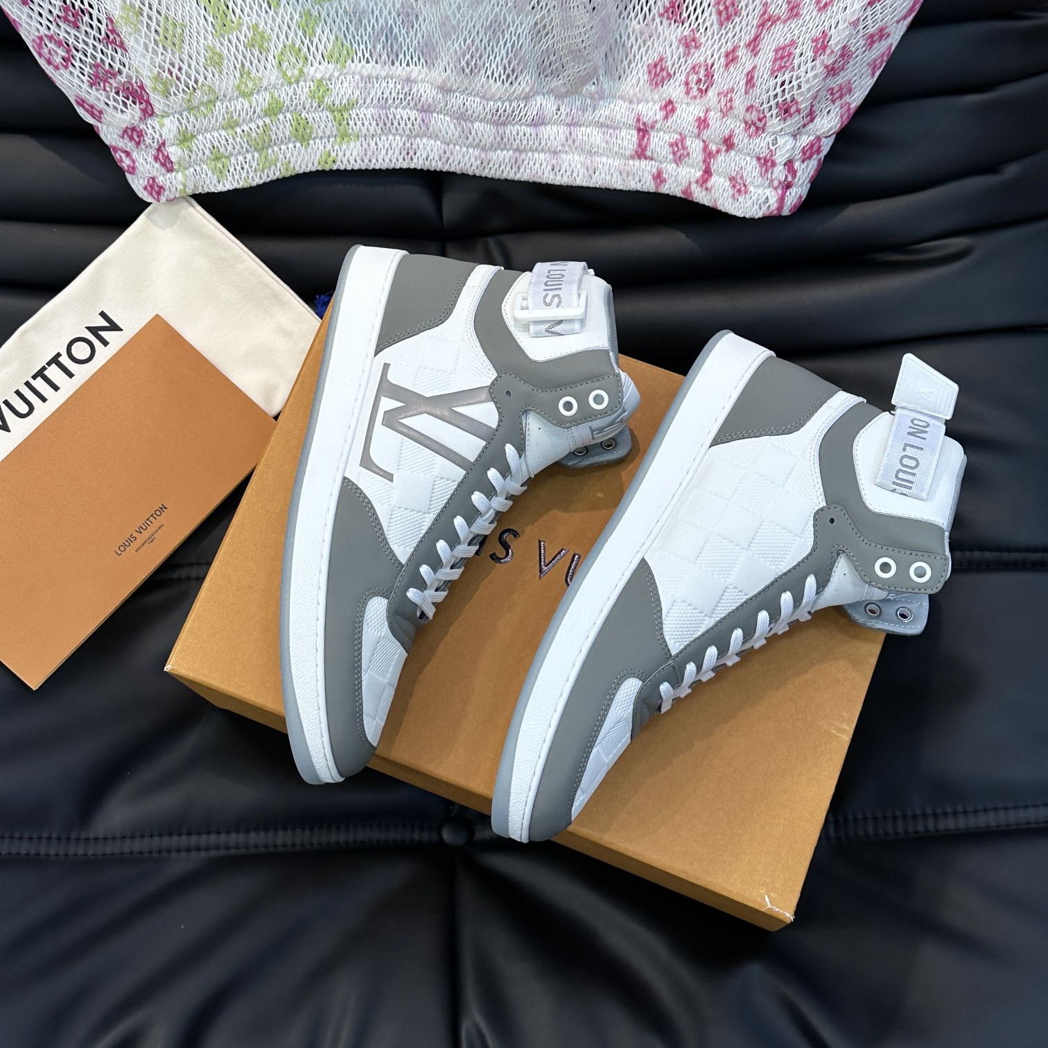 LV-Men's High Top Classic Cow Leather Embossed Damier Pattern Sports shoes