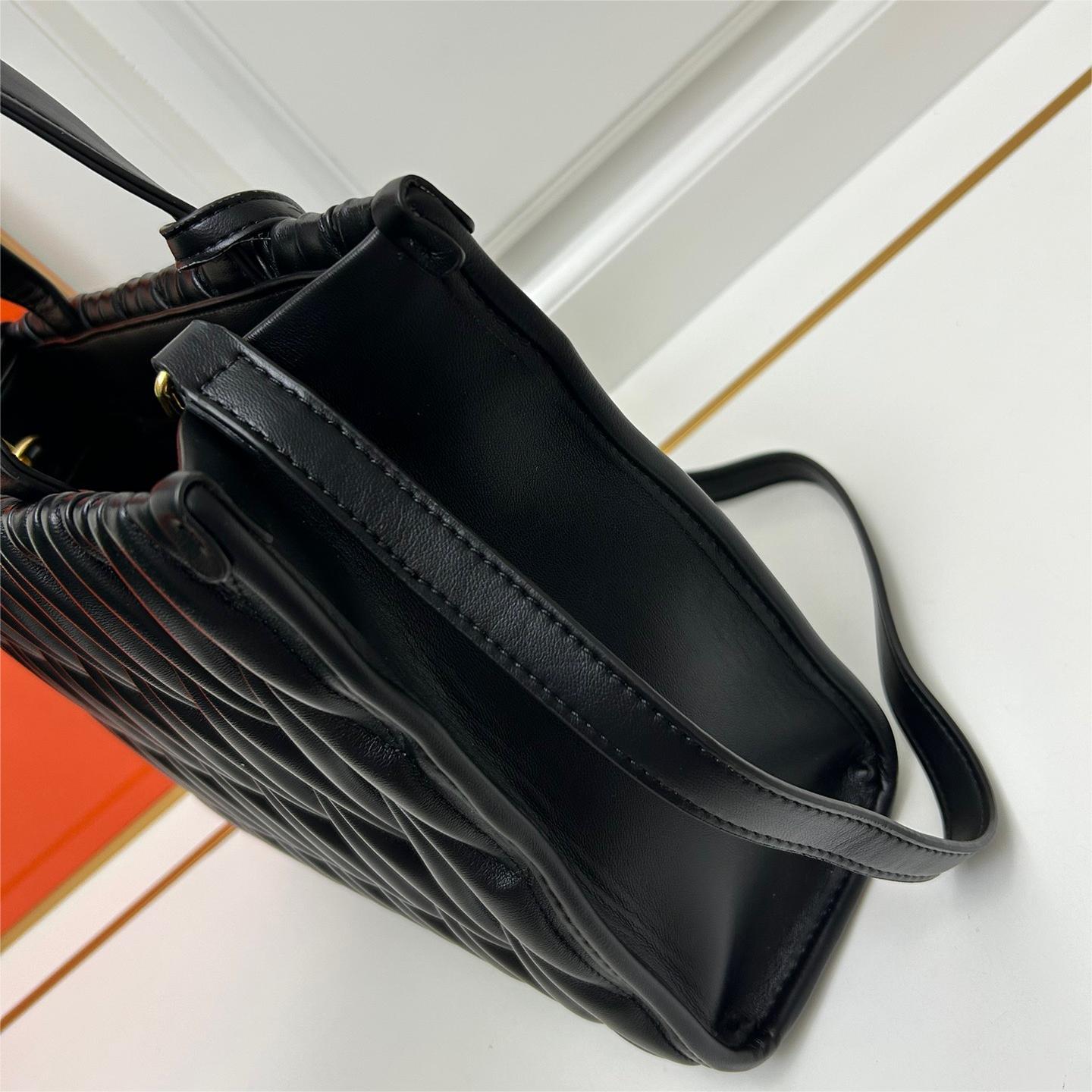 MIU MIU-Soft sheepskin tote bag