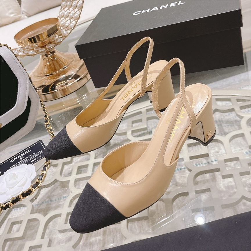 Chanel-Low Heel Side Empty Sandals