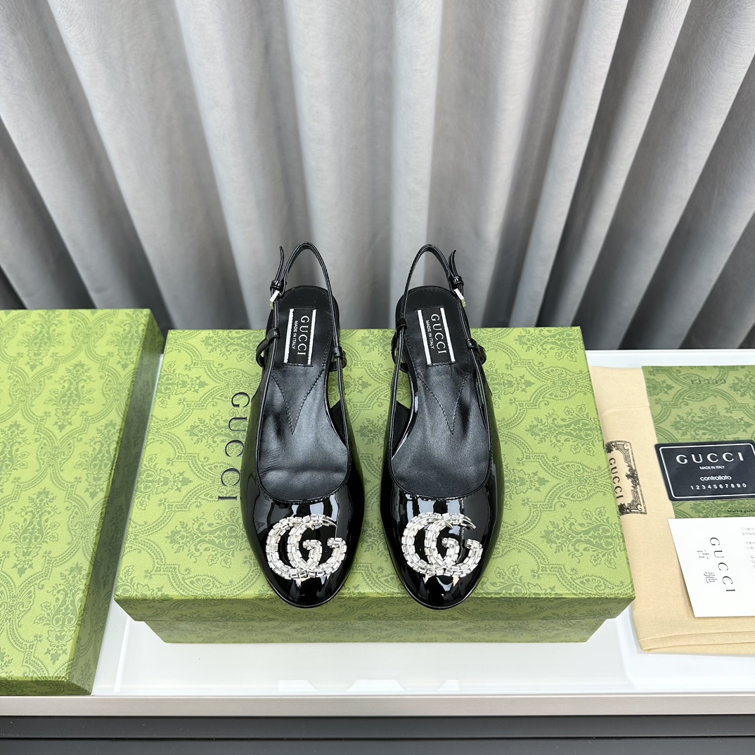 GUCCI-Crystal Diamond Double G Buckle