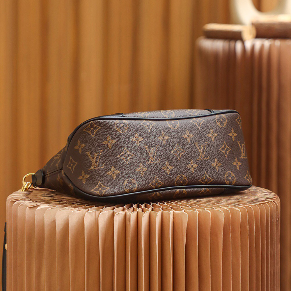 LV-𝐁𝐎𝐔𝐋𝐎𝐆𝐍𝐄-m45831