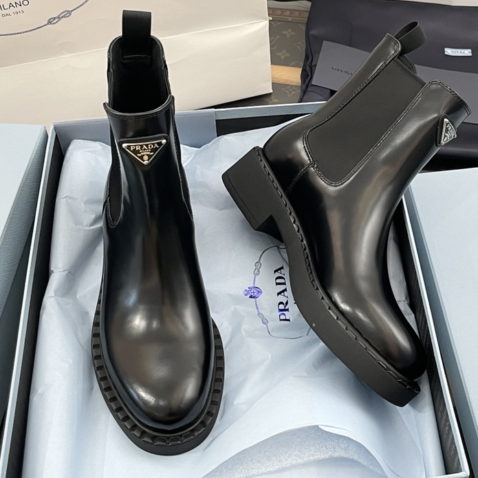 PRADA-Cow leather round toe slip-on Chelsea boots