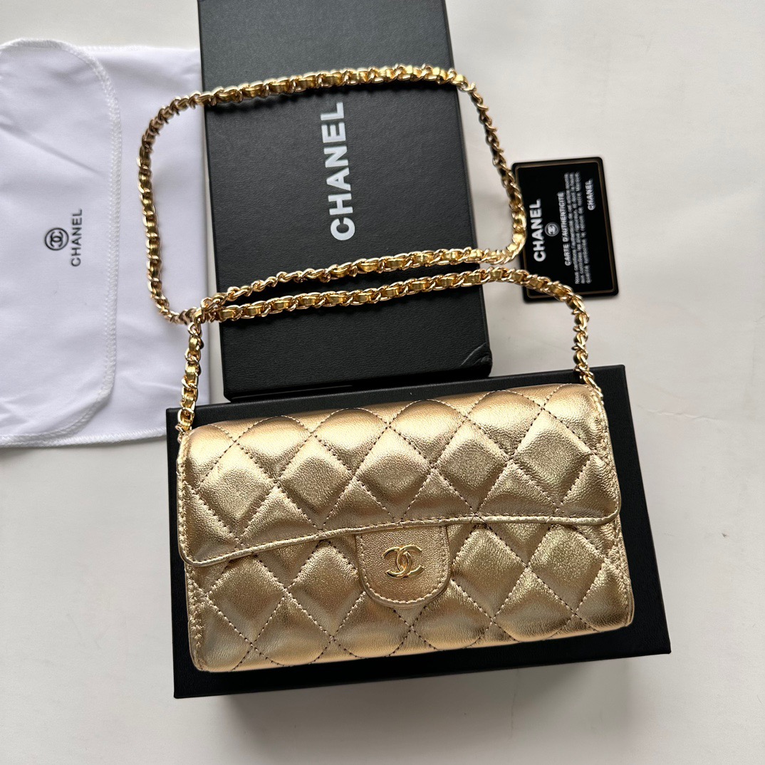 CHANEL-Lattice Caviar Cowhide Bag