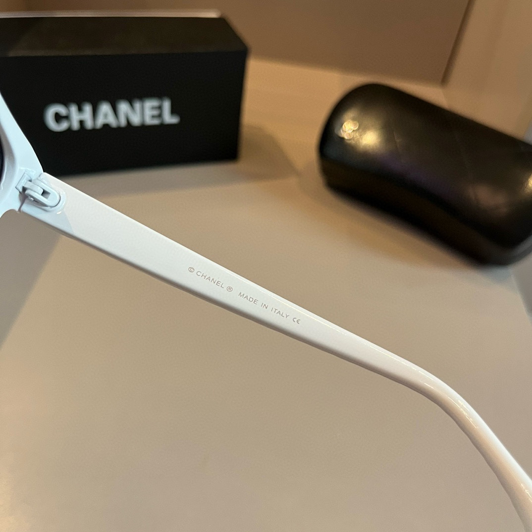 Chanel-2024 New Essential Sun Sunglasses for Travel