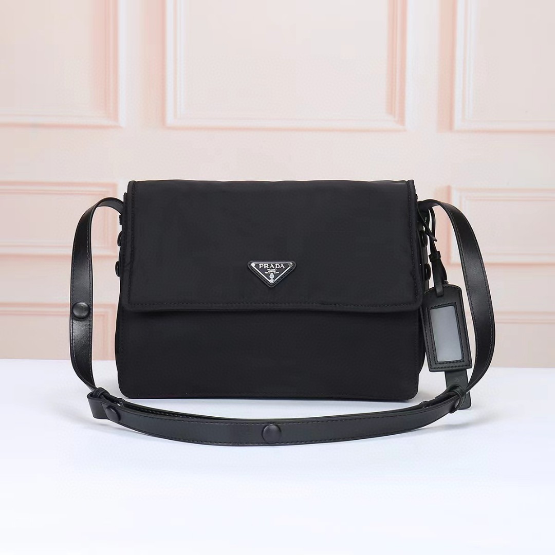 Prada-Single shoulder bag with unique lining nylon