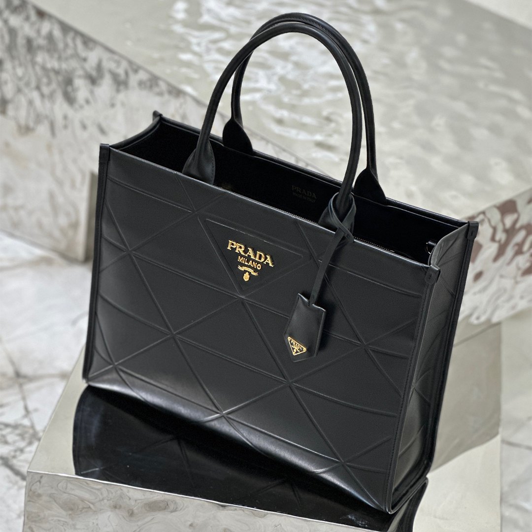 PRADA-Triangle Lattice Tote Bag (Large)