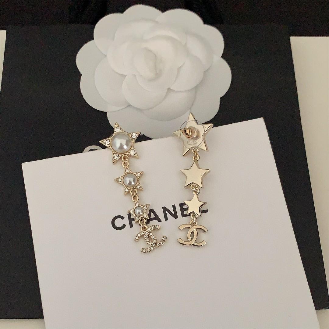 Chanel-White Pearl Pentagram Earrings