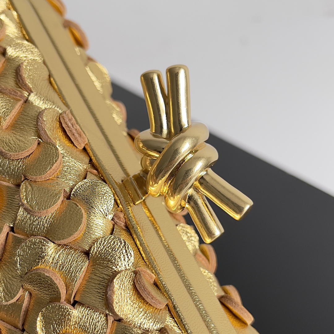 BV-Metallic Woven Evening Bag