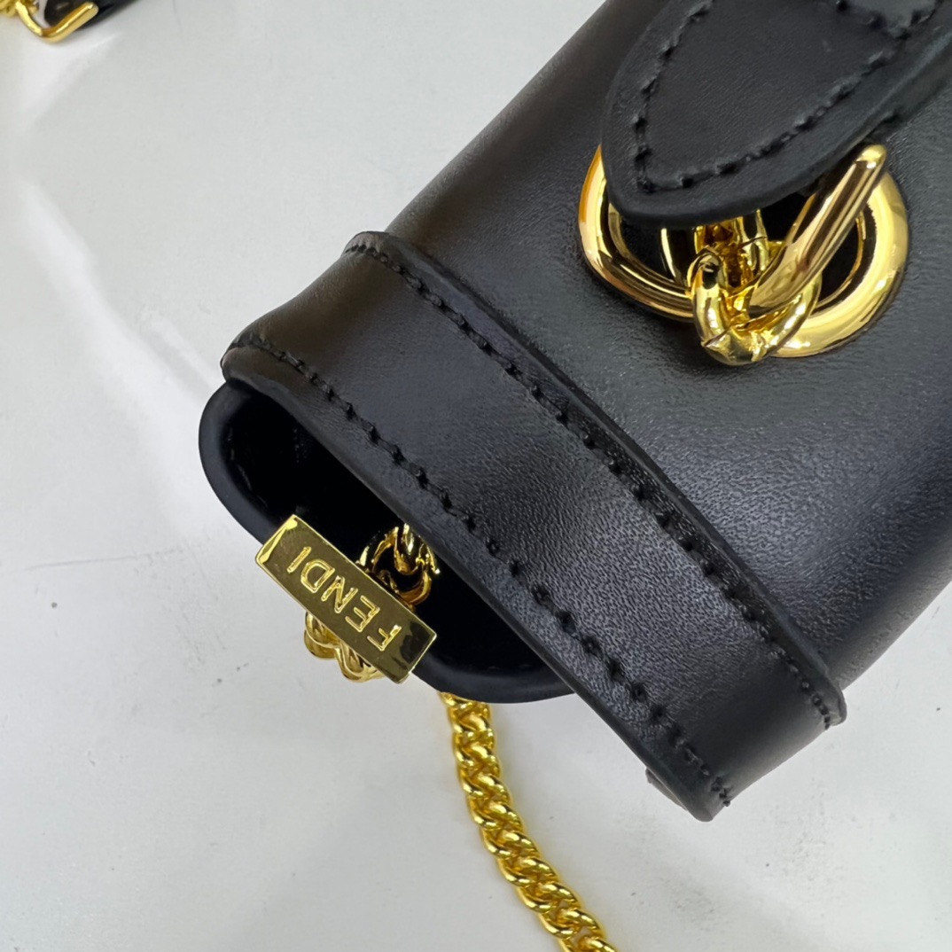 Fendi-Cattle leather handbag
