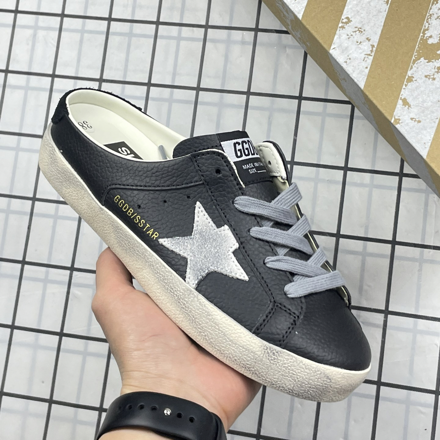 Golden Goose - Super Star Vintage Grey Star Board Shoes