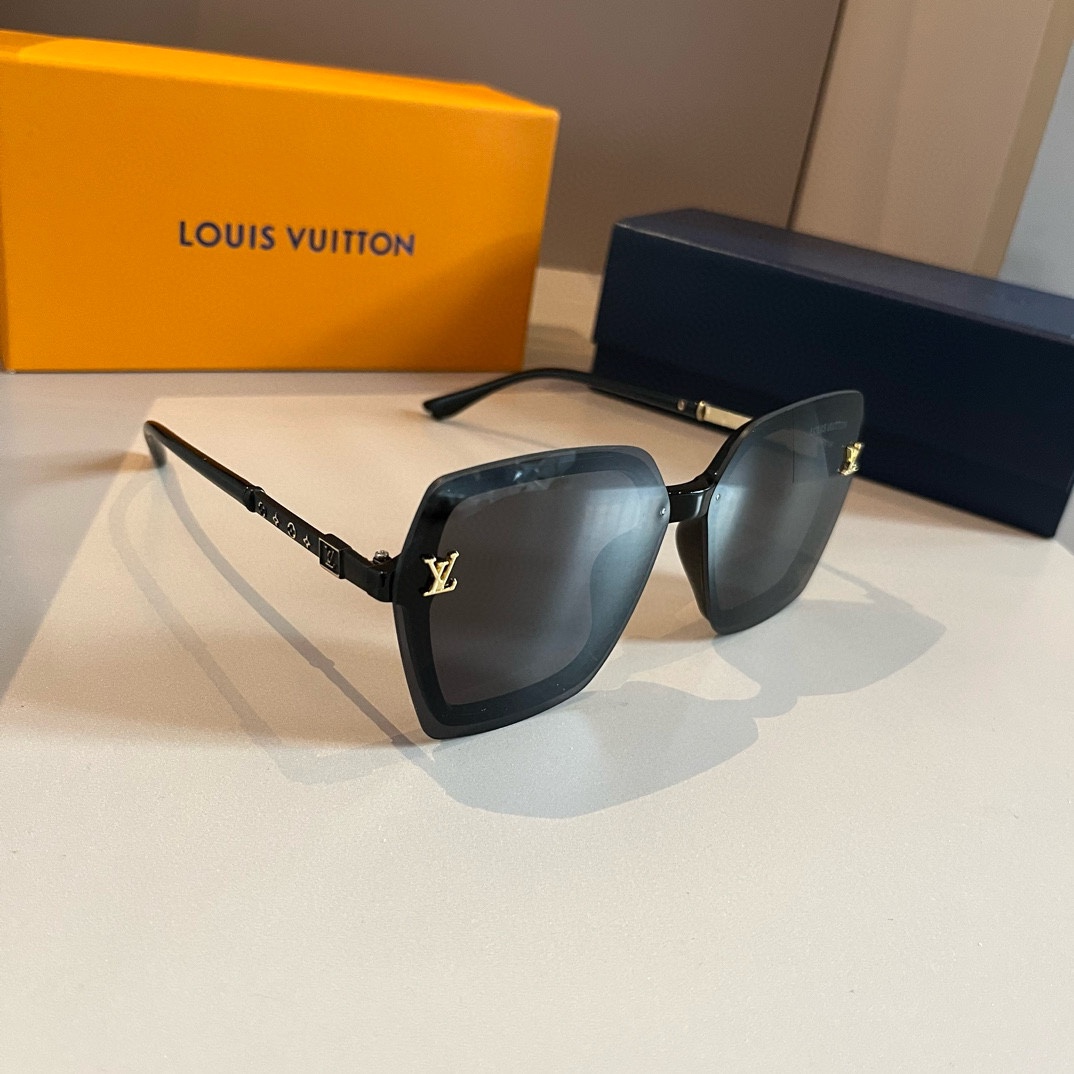 LV-Women's New Large Frame Sunglasses