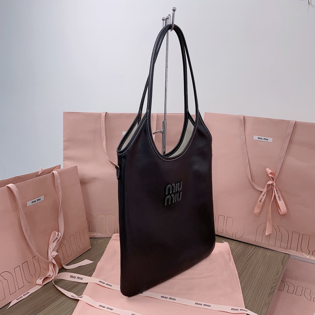 MIU MIU-Isetan limited edition tote bag