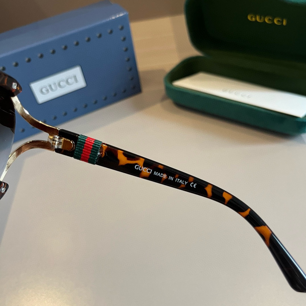 Gucci-Women's Small Round Frame Design Sunglasses