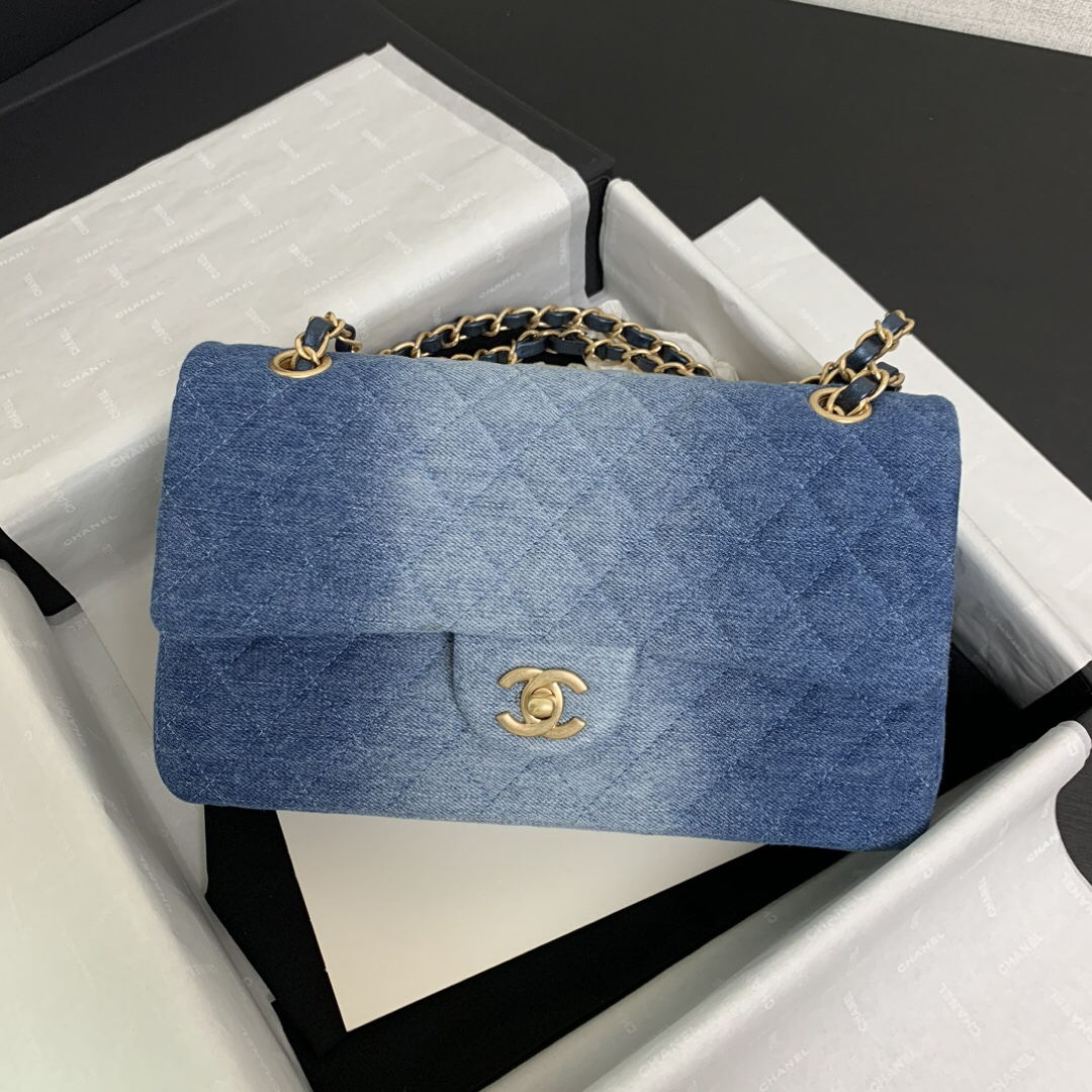 chanel - cf Gradient Denim Bag
