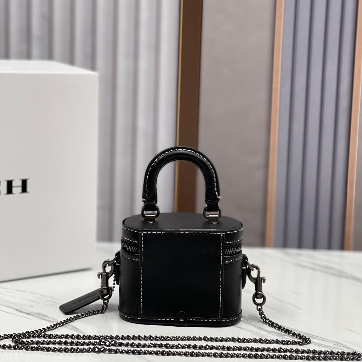 Coach- trail12 mini bag