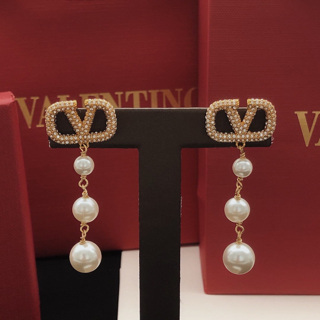 Valentino-Tassel pearl earrings